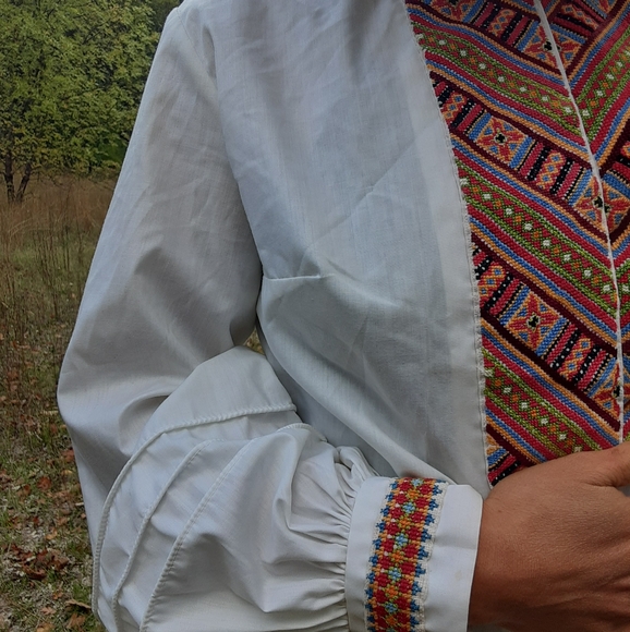 Embroidered Folk Peasant Shirt - Picture 3 of 4